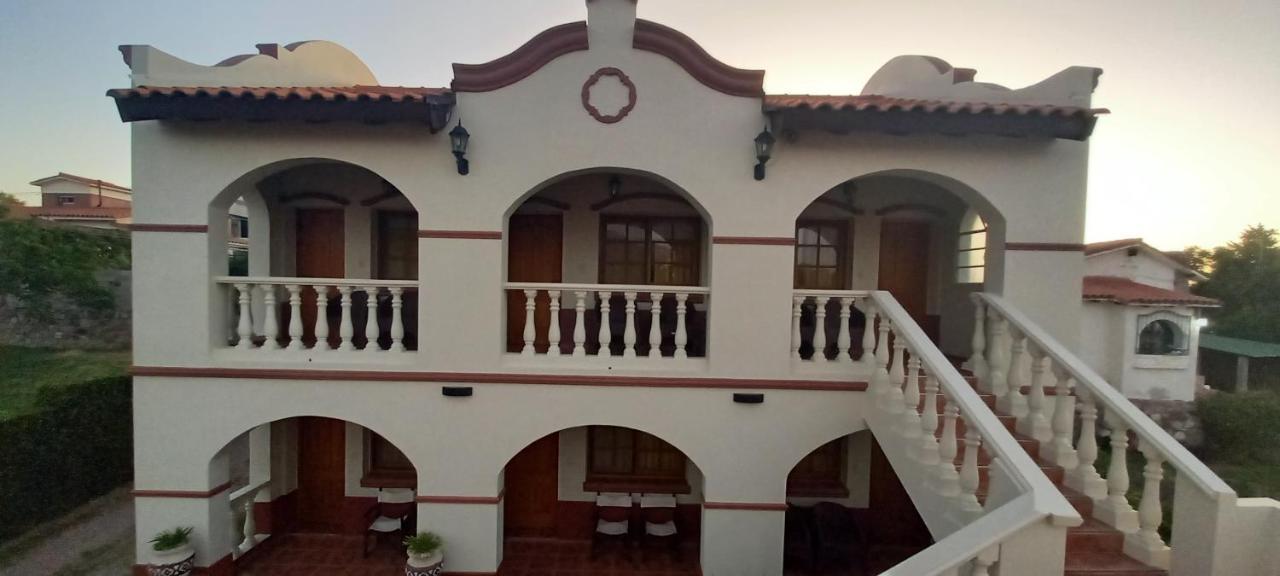 Posada Del Infinito Capilla del Monte Exterior foto
